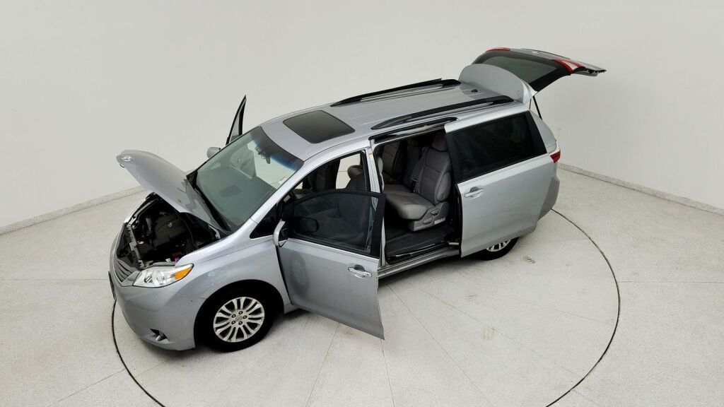 2017 Toyota Sienna XLE Laurel MD