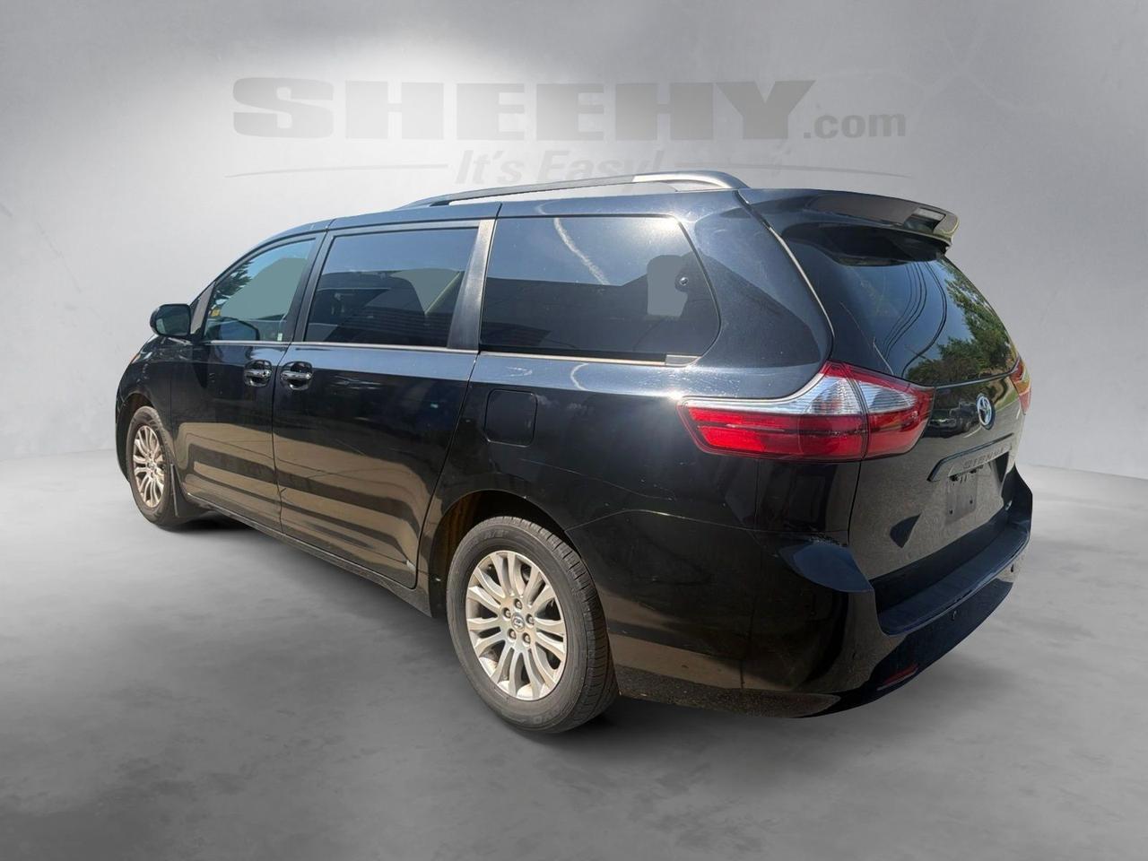 2017 Toyota Sienna XLE Gaithersburg MD