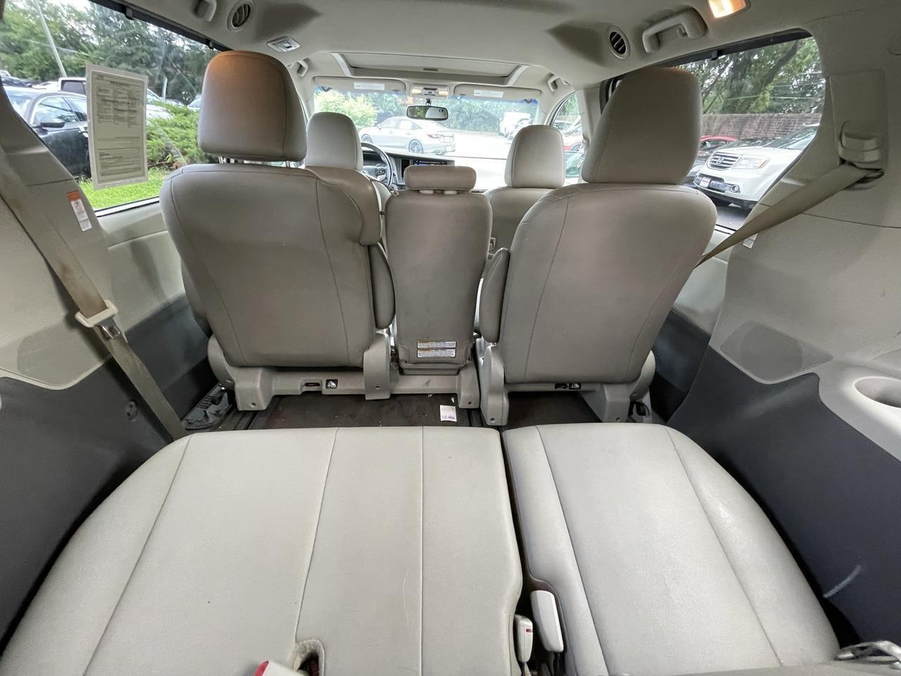 2017 Toyota Sienna XLE Alexandria VA