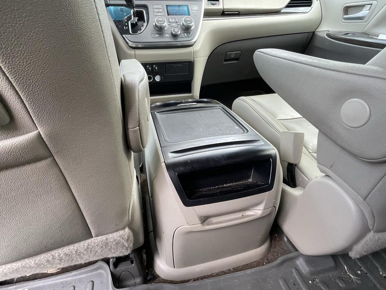 2017 Toyota Sienna XLE Alexandria VA