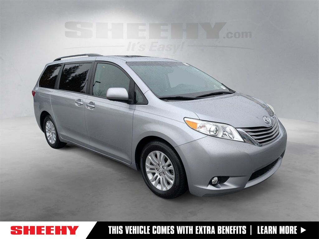 2017 Toyota Sienna XLE
