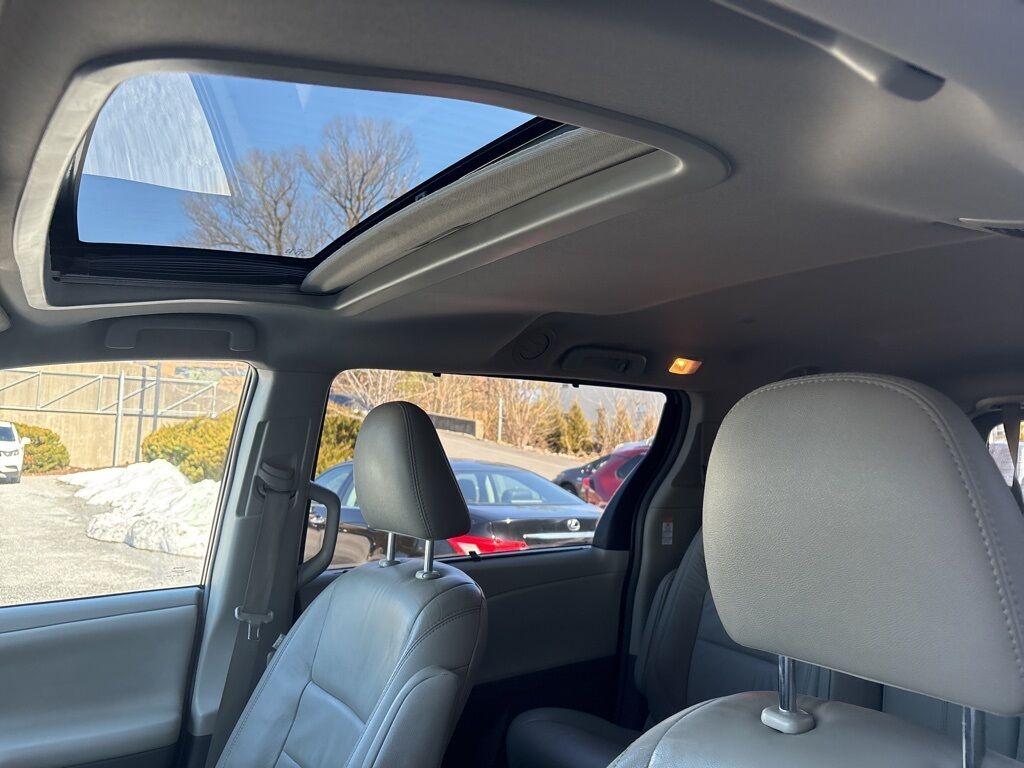 2017 Toyota Sienna XLE Cockeysville MD