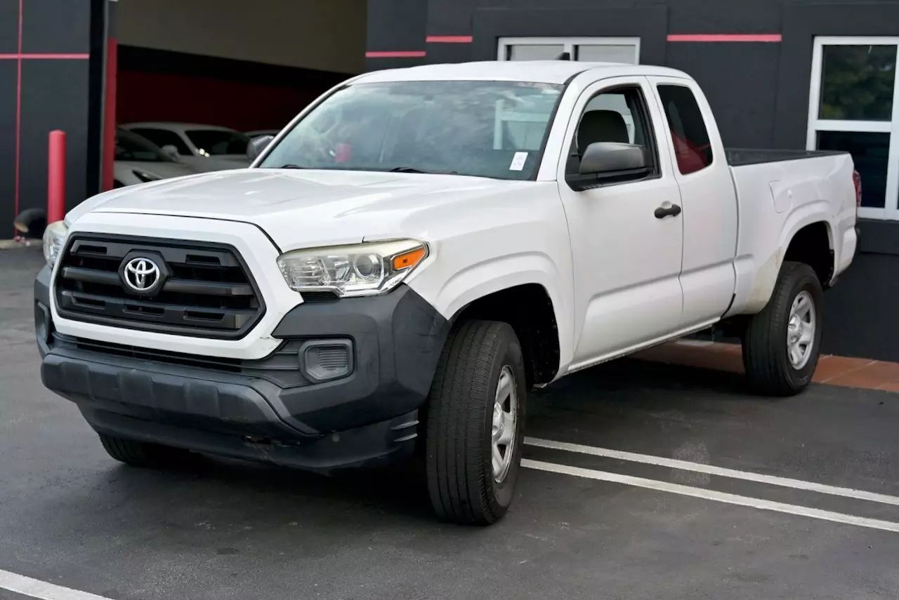 2017 Toyota Tacoma Access Cab SR Pickup 4D 6 ft Doral FL