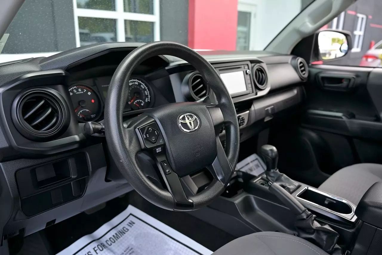 2017 Toyota Tacoma Access Cab SR Pickup 4D 6 ft Doral FL