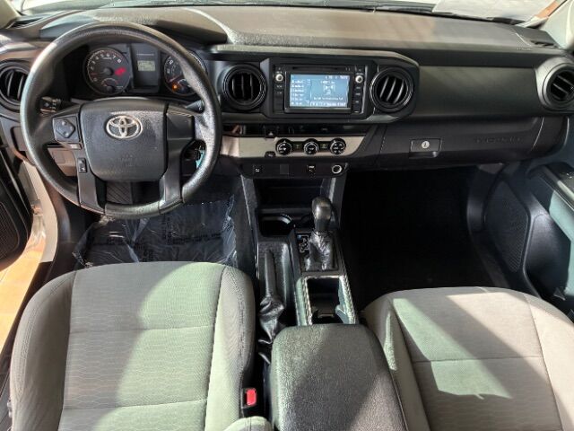 2017 Toyota Tacoma SR
