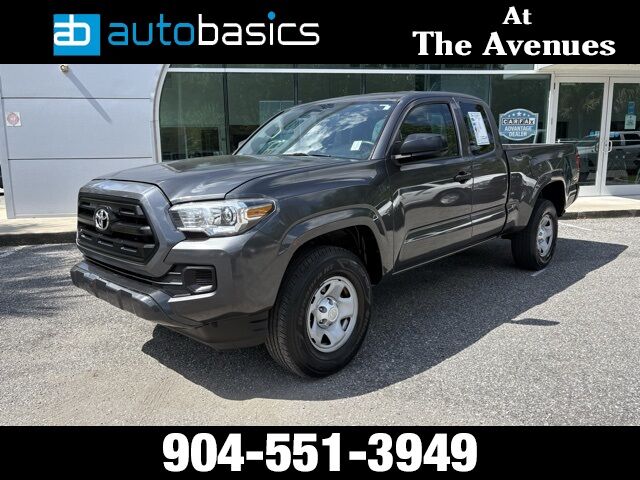 2017 Toyota Tacoma SR