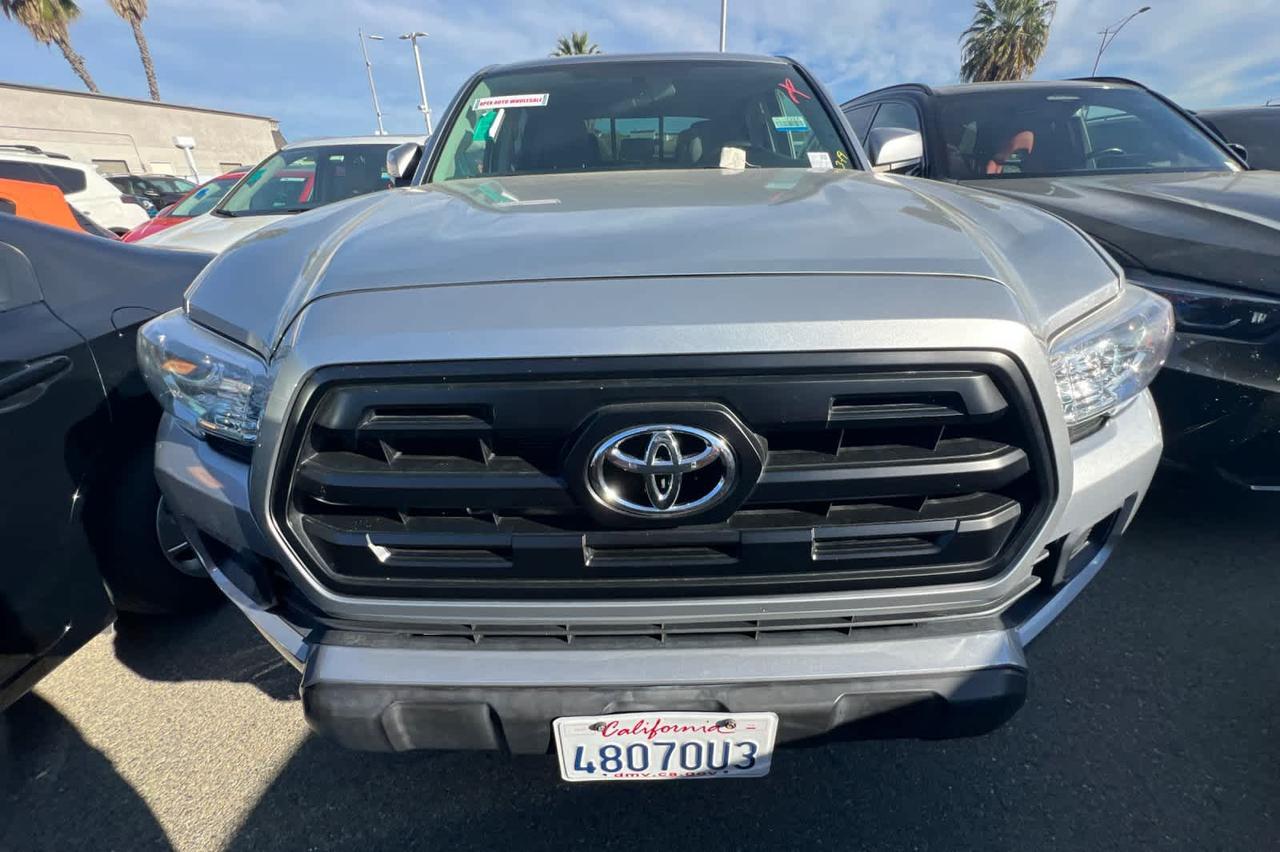2017 Toyota Tacoma SR