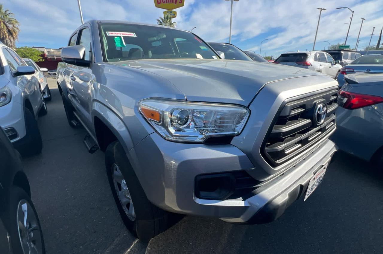 2017 Toyota Tacoma SR