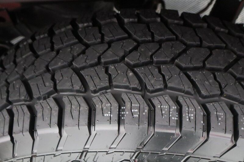 2017 Toyota Tacoma SR5 2WD 3.5L V6 Wheels Brush Guard NEW Tires FREE WARRANTY Arlington TX