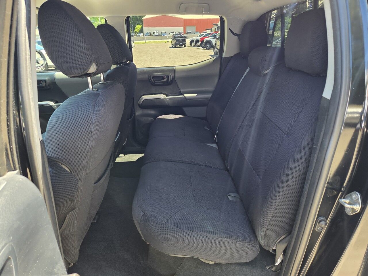 2017 Toyota Tacoma SR5 Charlton MA
