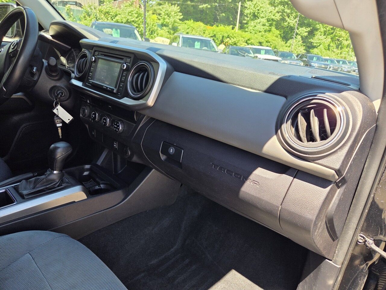 2017 Toyota Tacoma SR5 Charlton MA