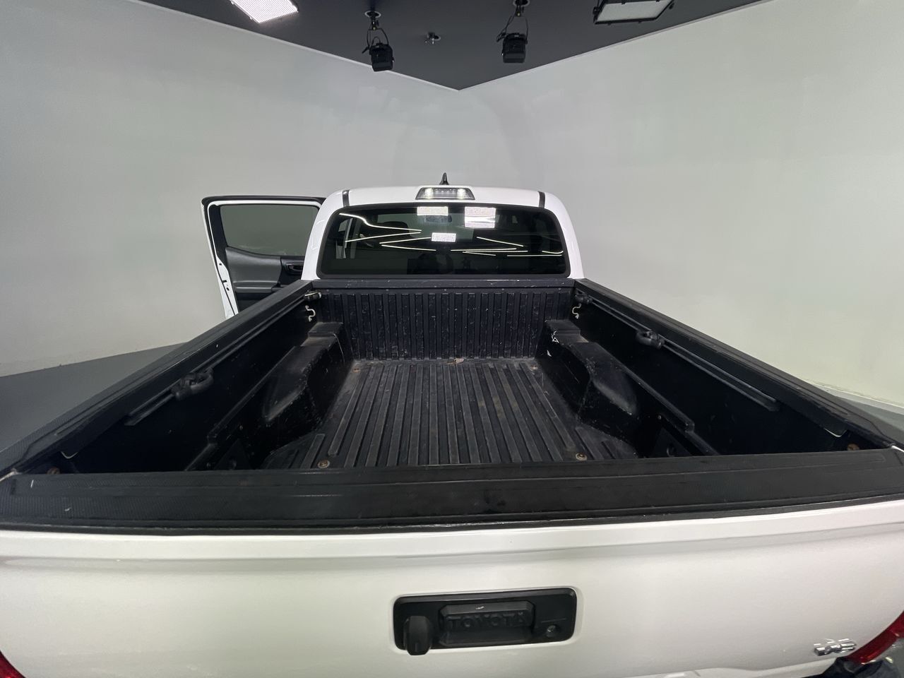 2017 Toyota Tacoma SR5 Columbia SC