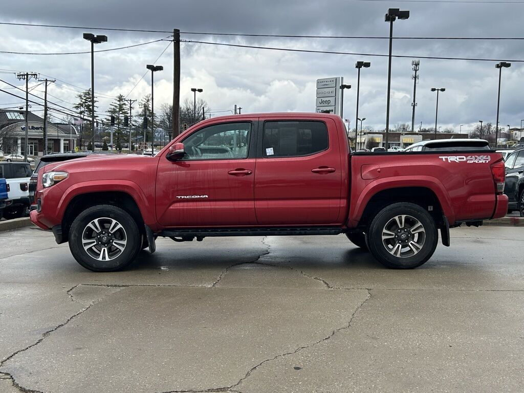 2017 Toyota Tacoma SR5 Crestwood KY