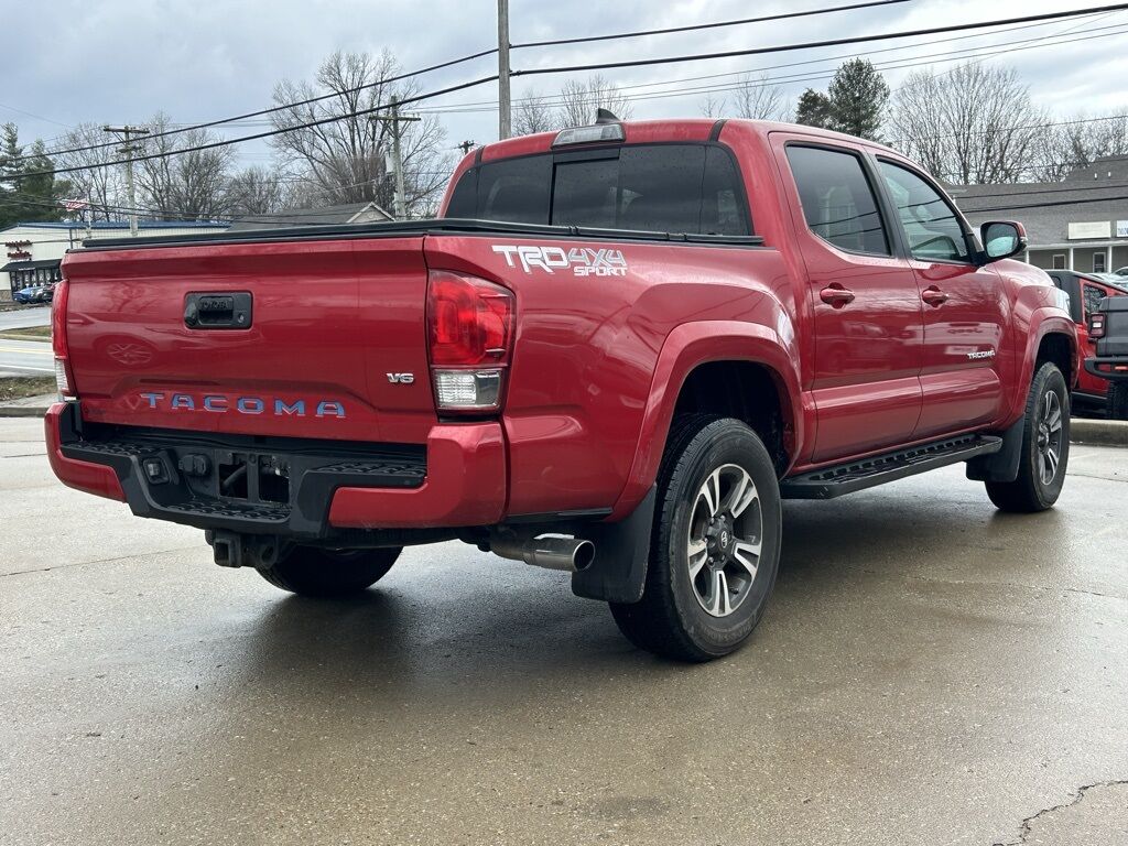 2017 Toyota Tacoma SR5 Crestwood KY