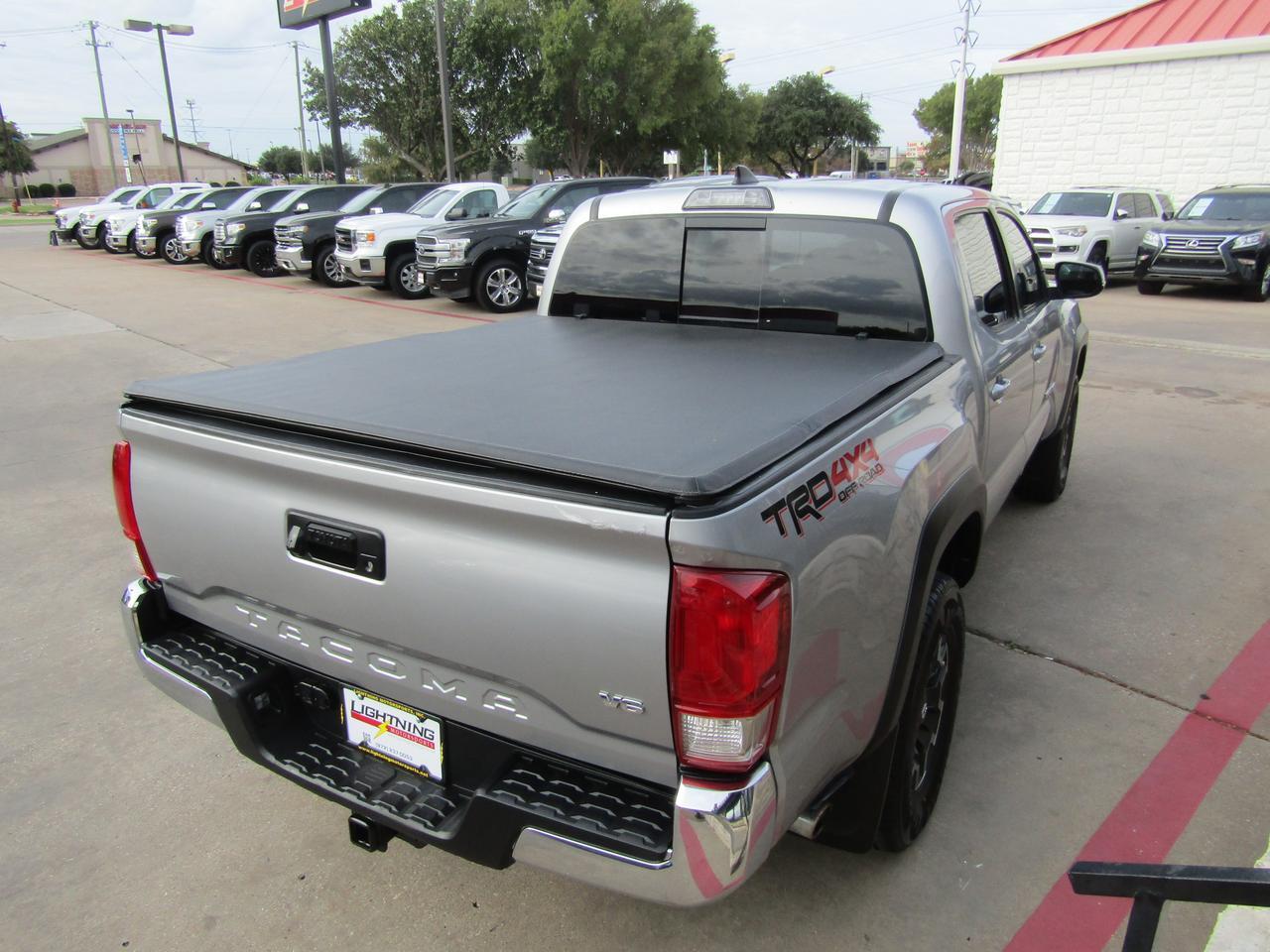 2017 Toyota Tacoma SR5 Double Cab 5 Bed V6 4x4 AT (Natl) Grand Prairie TX