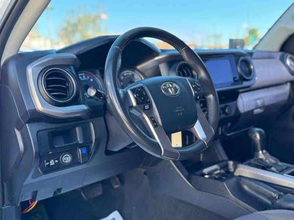 2017 Toyota Tacoma SR5 Double Cab Long Bed V6 6AT 2WD Mesa AZ