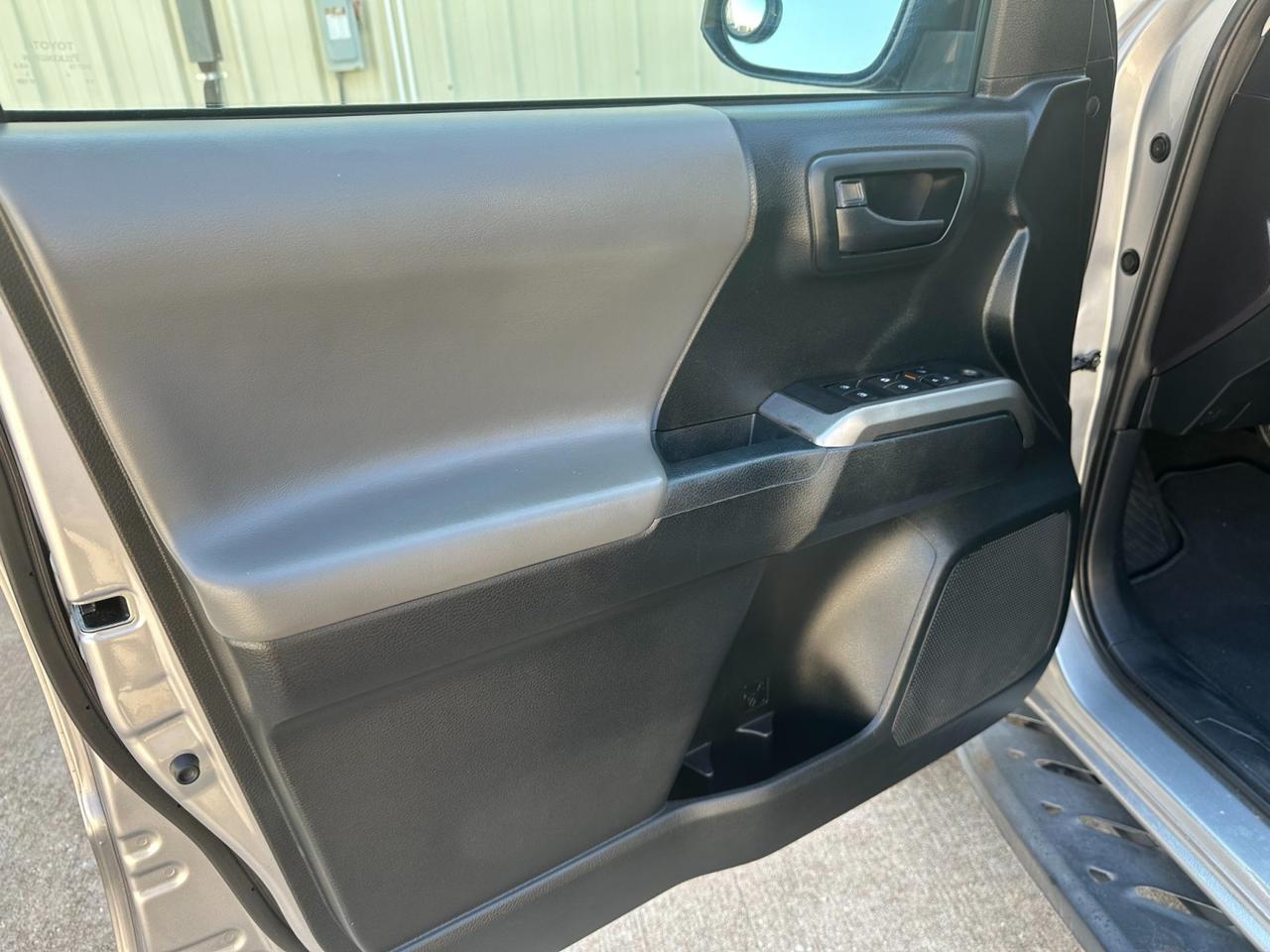 2017 Toyota Tacoma SR5 Houston TX