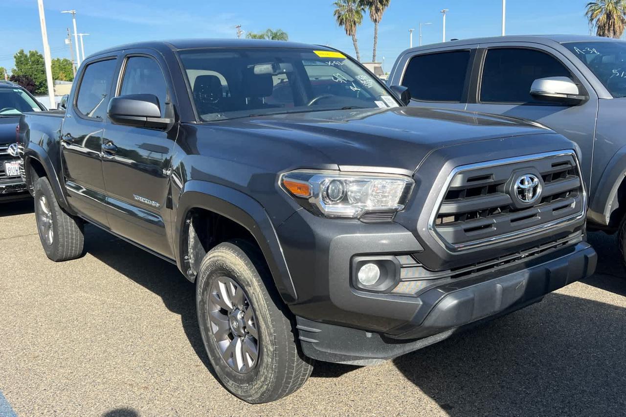2017 Toyota Tacoma SR5