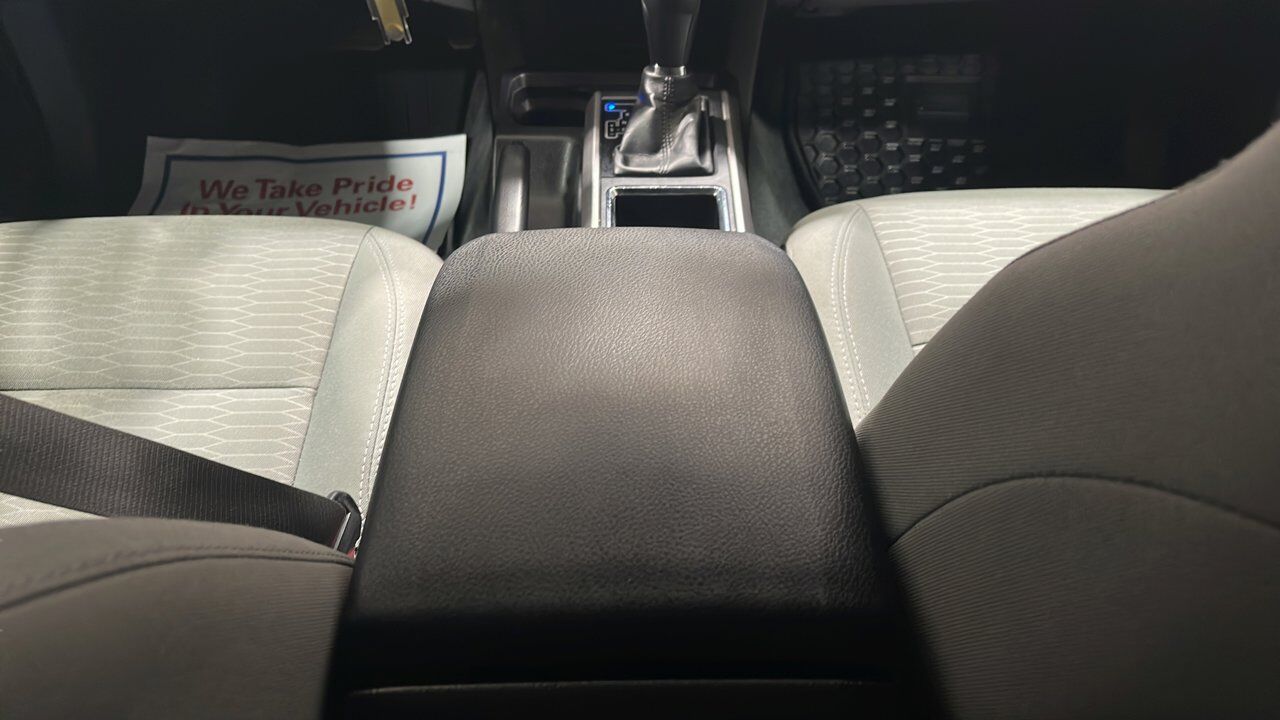 2017 Toyota Tacoma SR5 Sherwood Park AB