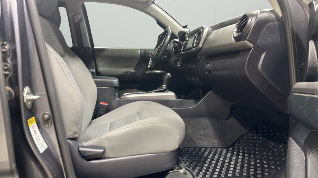 2017 Toyota Tacoma SR5 Sherwood Park AB