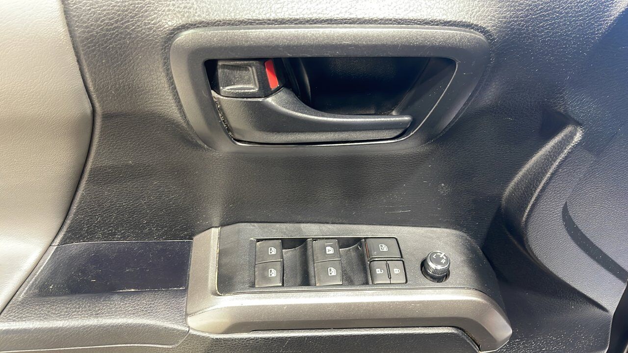 2017 Toyota Tacoma SR5 Sherwood Park AB