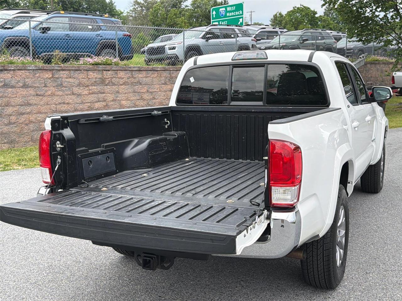 2017 Toyota Tacoma SR5 Hagerstown MD