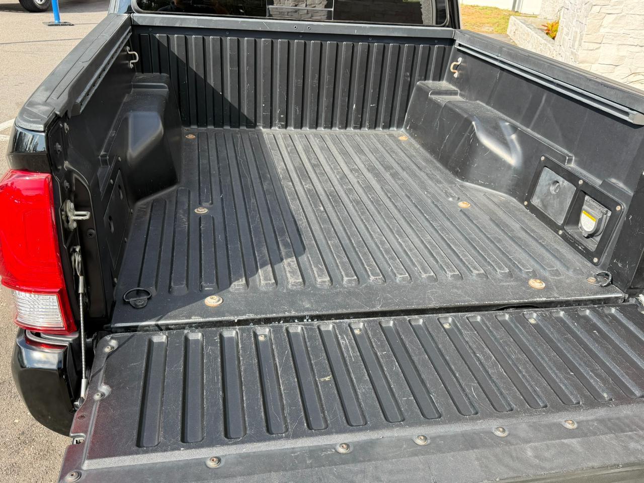 2017 Toyota Tacoma TRD Off Road Double Cab 5' Bed V6 4x2 AT (Natl) Jacksonville FL