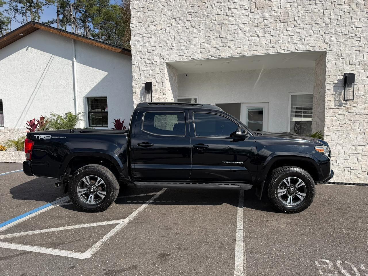 2017 Toyota Tacoma TRD Off Road Double Cab 5' Bed V6 4x2 AT (Natl) Jacksonville FL