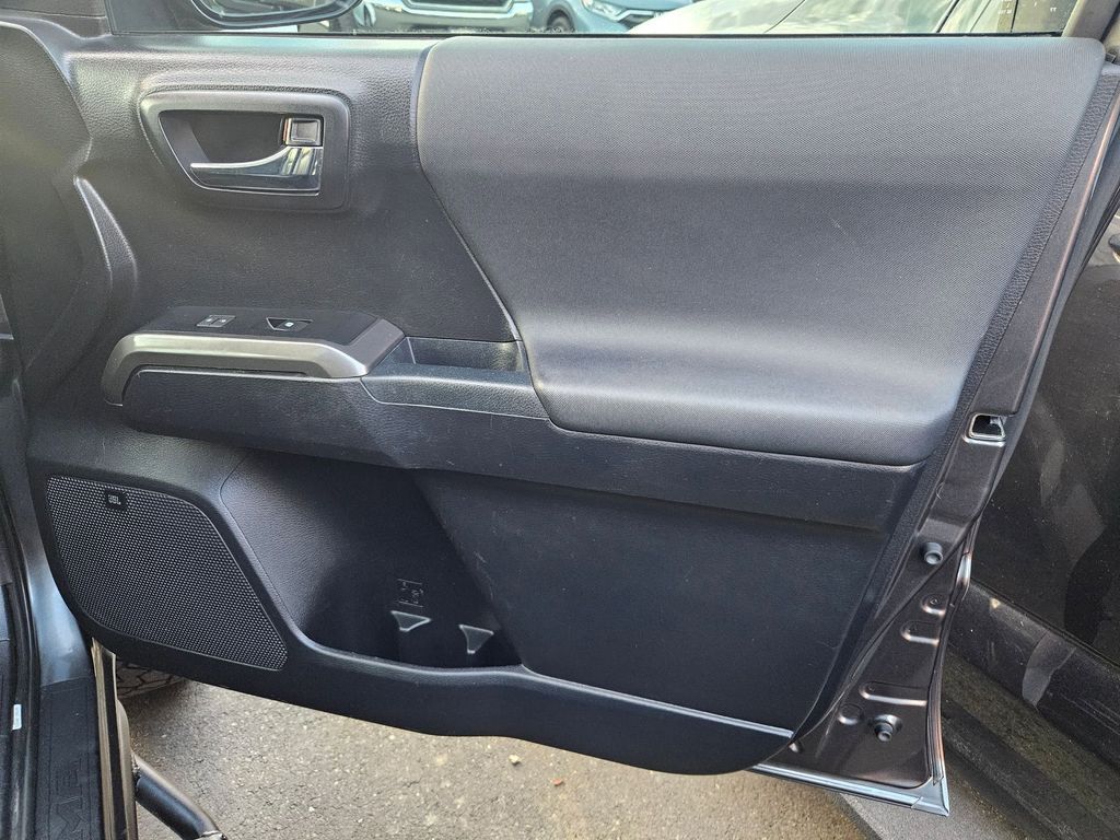 2017 Toyota Tacoma TRD Off-Road Gresham OR