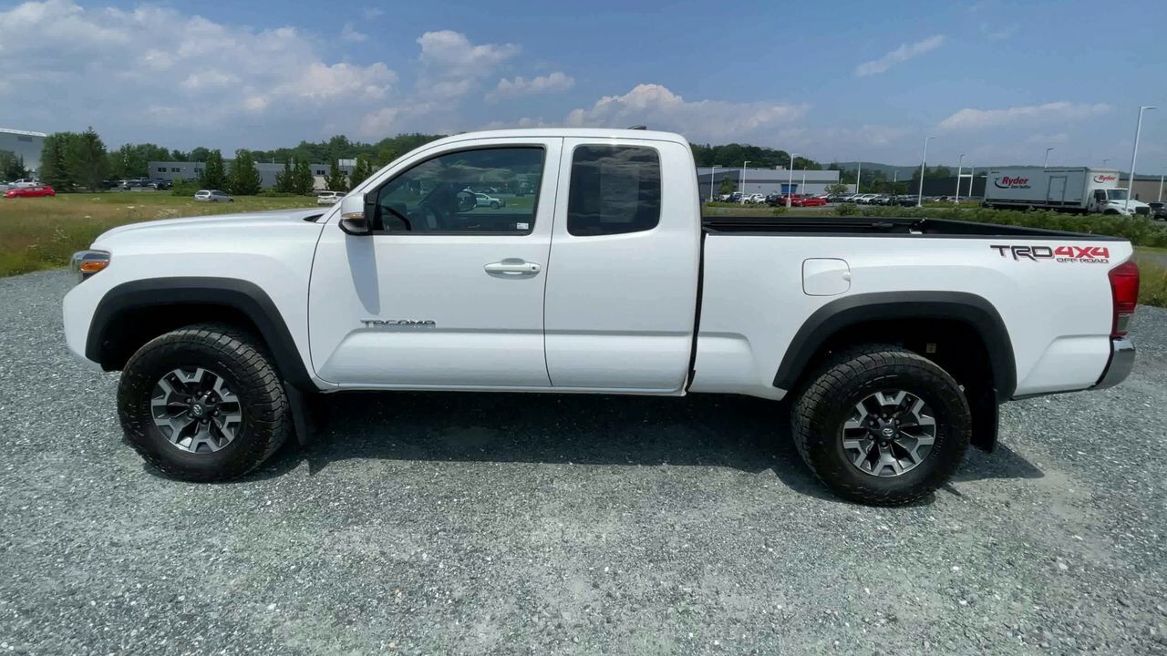 2017 Toyota Tacoma TRD Off Road White River Junction VT