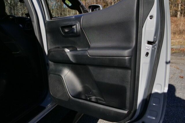 2017 Toyota Tacoma TRD Pro 4X4 / Heated Leather Seats / AMP Boards! High Point NC