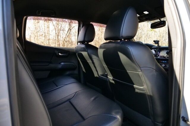 2017 Toyota Tacoma TRD Pro 4X4 / Heated Leather Seats / AMP Boards! High Point NC