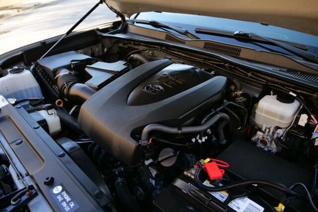 2017 Toyota Tacoma TRD Pro 4X4 / Heated Leather Seats / AMP Boards! High Point NC