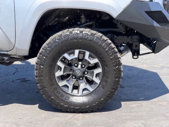 2017 Toyota Tacoma TRD Sport  4WD