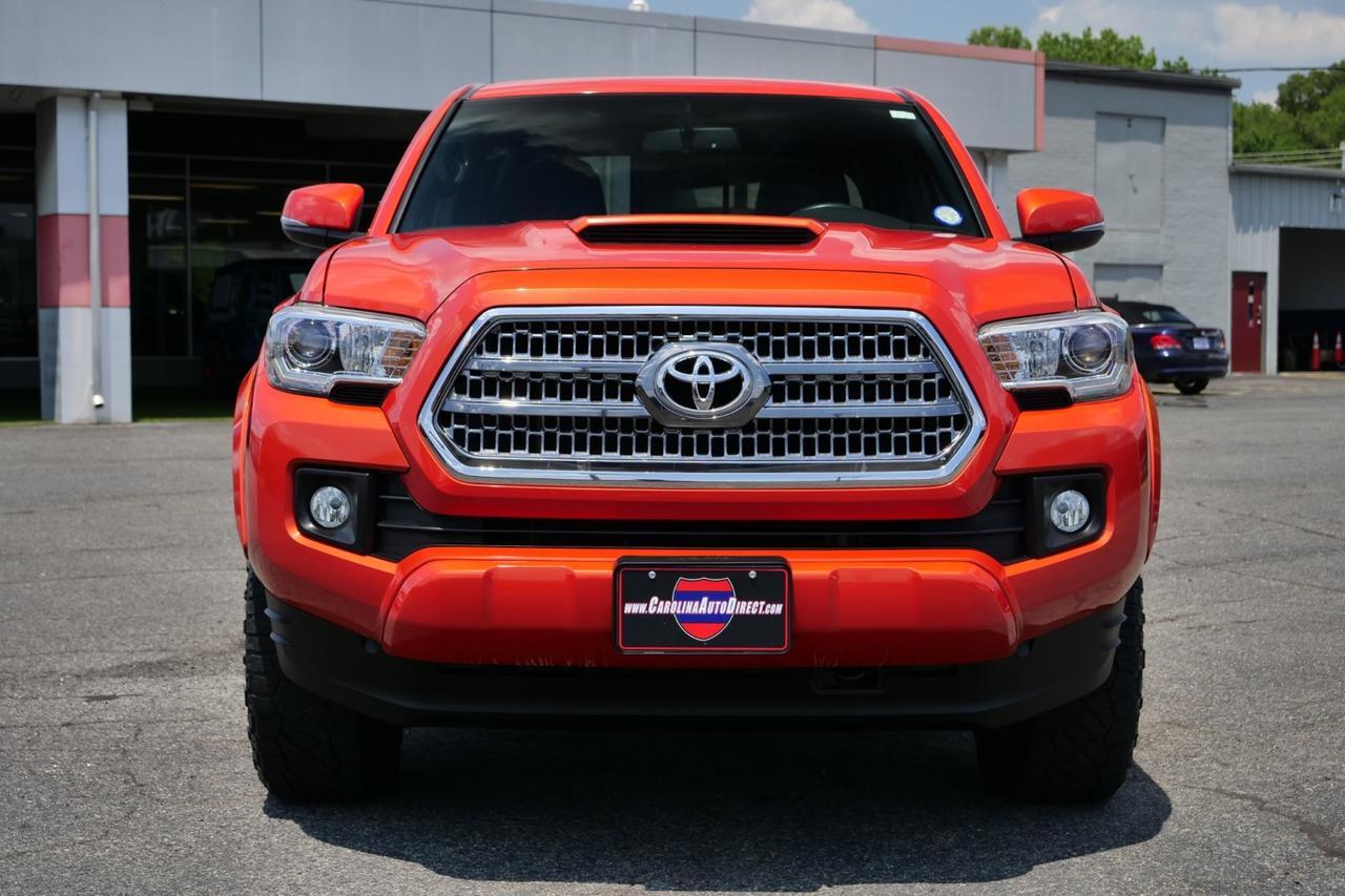 2017 Toyota Tacoma TRD Sport 4X4 / Premium & Technology Package! Lincolnton NC