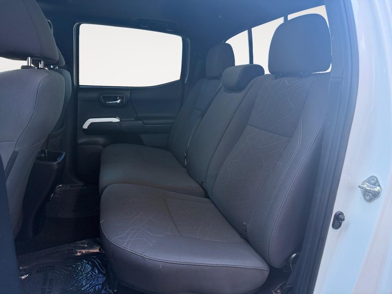 2017 Toyota Tacoma TRD Sport, HEATED SEATS, POWER MIRRORS, NAVIGATION, BACKUP CAMERA, PUSH BUTTON START, BED LINER, TOW PACKAGE, RUNNING BOARDS, POWER SLIDING REAR WINDOW, SUNROOF, APPLE CARPLAY/ANDROID AUTO, LOW MILES, CLEAN CARFAX! Norfolk VA