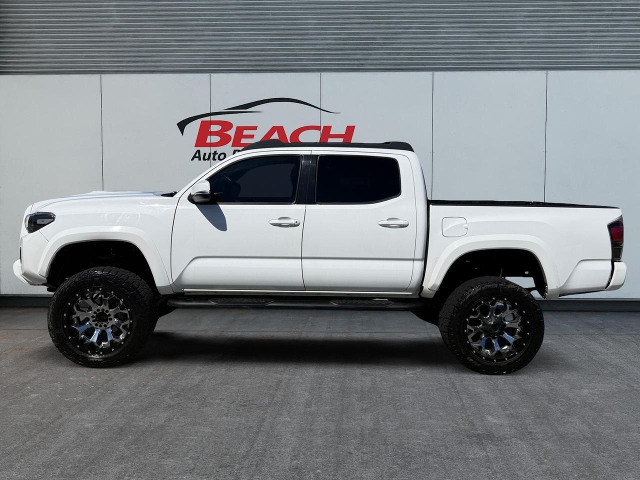 2017 Toyota Tacoma TRD Sport, HEATED SEATS, POWER MIRRORS, NAVIGATION, BACKUP CAMERA, PUSH BUTTON START, BED LINER, TOW PACKAGE, RUNNING BOARDS, POWER SLIDING REAR WINDOW, SUNROOF, APPLE CARPLAY/ANDROID AUTO, LOW MILES, CLEAN CARFAX!