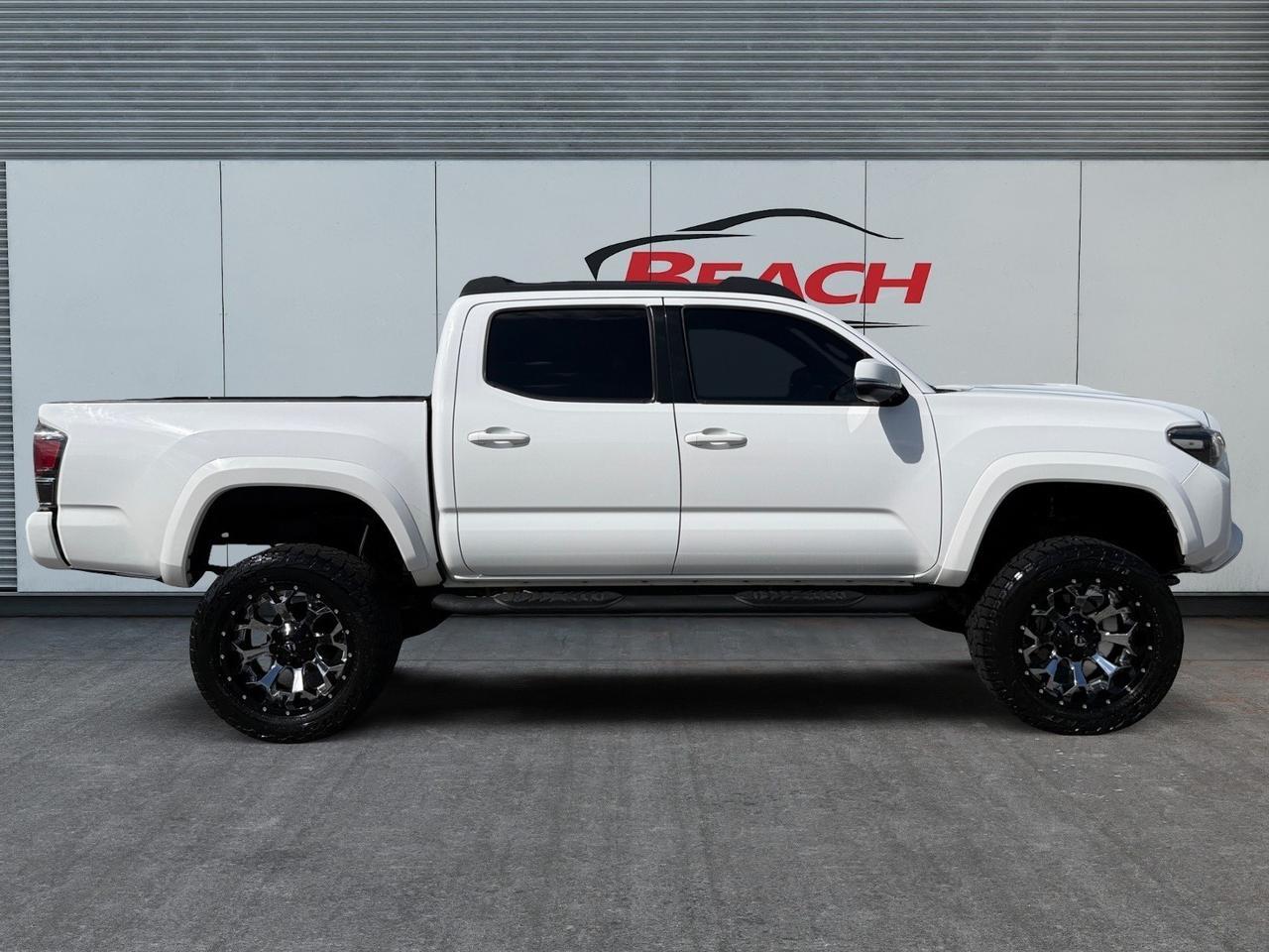 2017 Toyota Tacoma TRD Sport, HEATED SEATS, POWER MIRRORS, NAVIGATION, BACKUP CAMERA, PUSH BUTTON START, BED LINER, TOW PACKAGE, RUNNING BOARDS, POWER SLIDING REAR WINDOW, SUNROOF, APPLE CARPLAY/ANDROID AUTO, LOW MILES, CLEAN CARFAX! Norfolk VA