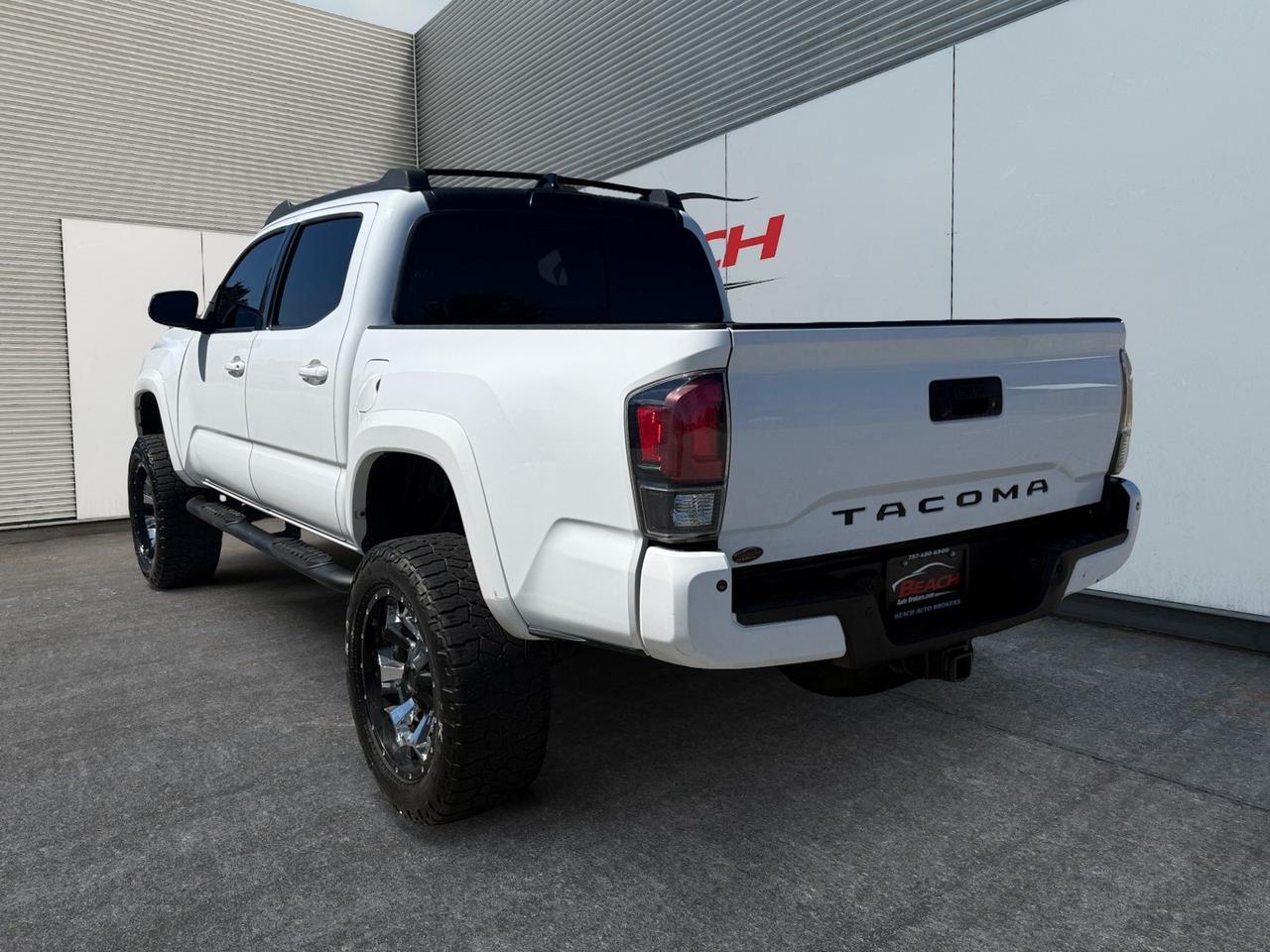 2017 Toyota Tacoma TRD Sport, HEATED SEATS, POWER MIRRORS, NAVIGATION, BACKUP CAMERA, PUSH BUTTON START, BED LINER, TOW PACKAGE, RUNNING BOARDS, POWER SLIDING REAR WINDOW, SUNROOF, APPLE CARPLAY/ANDROID AUTO, LOW MILES, CLEAN CARFAX!