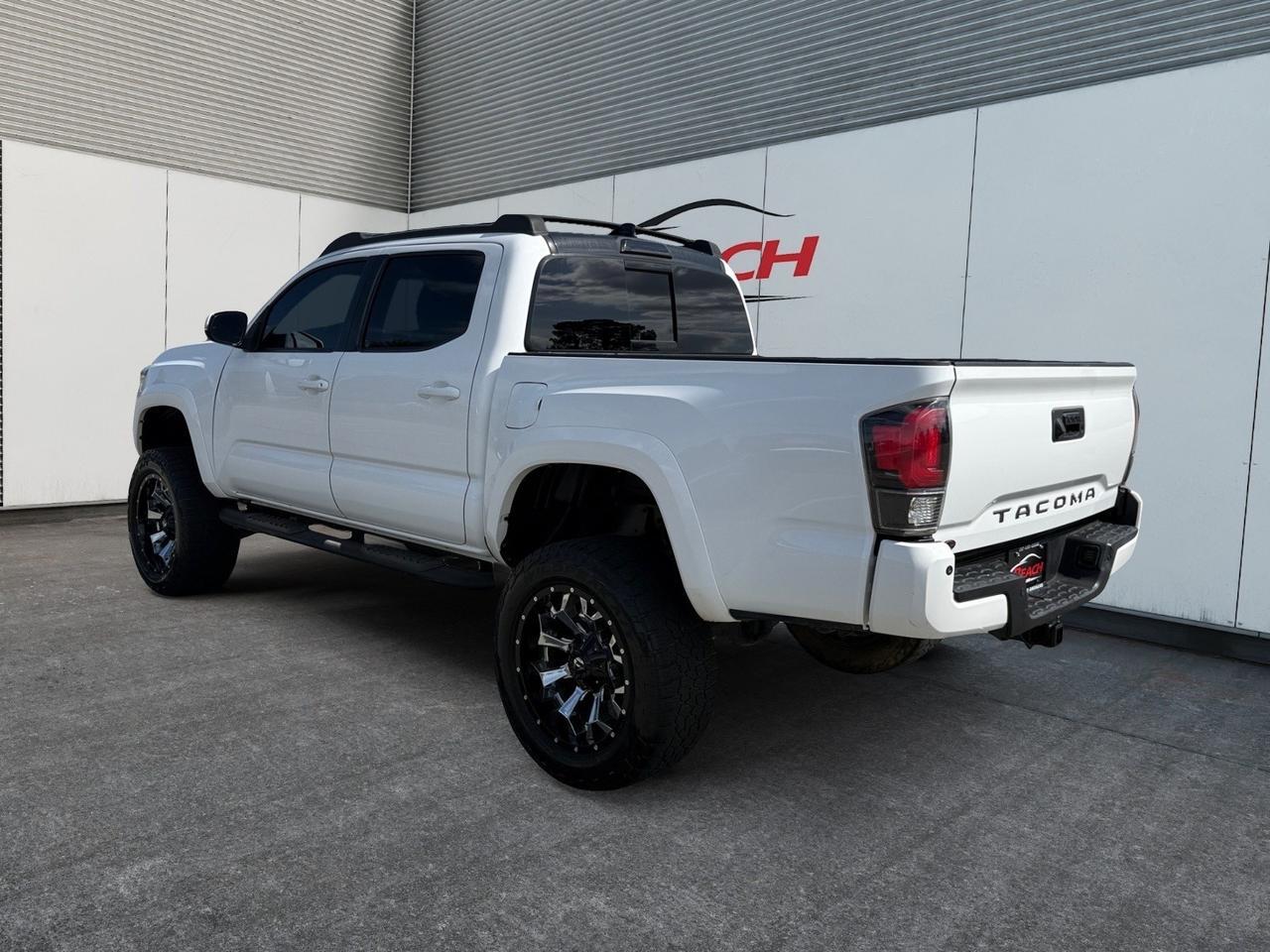 2017 Toyota Tacoma TRD Sport, HEATED SEATS, POWER MIRRORS, NAVIGATION, BACKUP CAMERA, PUSH BUTTON START, BED LINER, TOW PACKAGE, RUNNING BOARDS, POWER SLIDING REAR WINDOW, SUNROOF, APPLE CARPLAY/ANDROID AUTO, LOW MILES, CLEAN CARFAX! Norfolk VA
