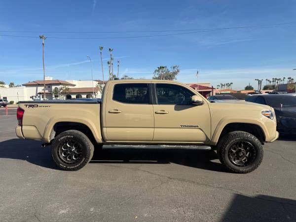 2017 Toyota Tacoma TRD Sport