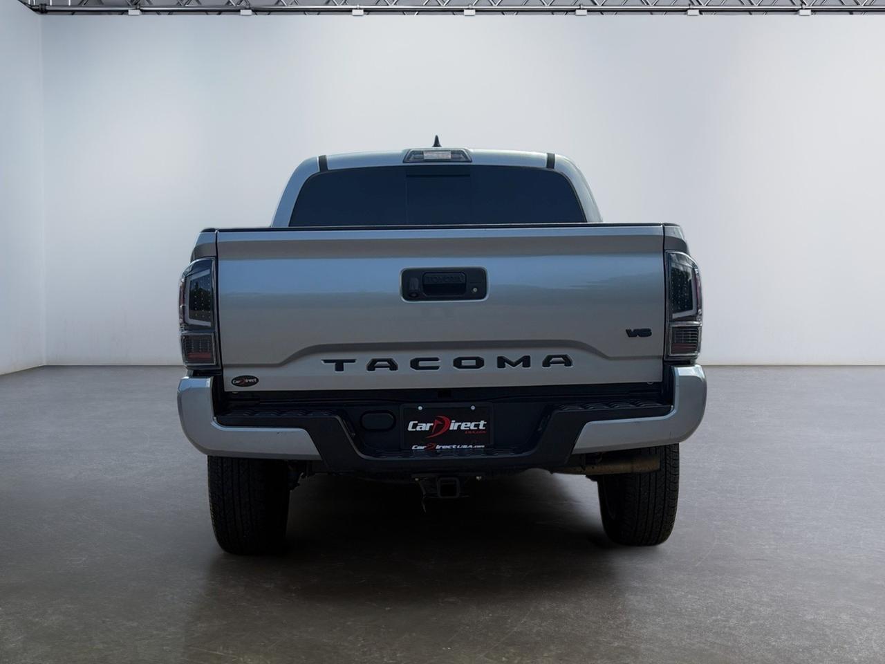 2017 Toyota Tacoma TRD Sport, POWER REAR SLIDING WINDOW, TUBULAR RUNNING BOARDS, PUSH BUTTON START, BLUETOOTH, NAVIGATION, BED LINER, VIRGINIA OWNED, LOW MILES, TAKE HOME THIS TACOMA! Virginia Beach VA