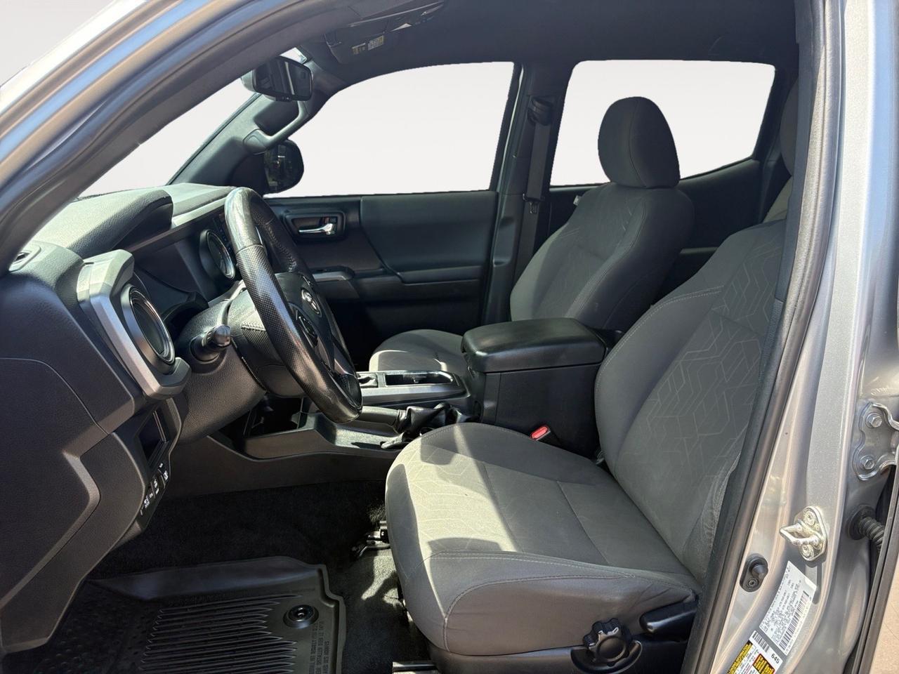 2017 Toyota Tacoma TRD Sport, POWER REAR SLIDING WINDOW, TUBULAR RUNNING BOARDS, PUSH BUTTON START, BLUETOOTH, NAVIGATION, BED LINER, VIRGINIA OWNED, LOW MILES, TAKE HOME THIS TACOMA! Virginia Beach VA