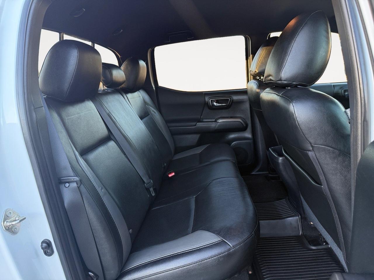 2017 Toyota Tacoma TRD Sport, RUNNING BOARDS, TOW PACKAGE, BACKUP CAMERA, OFF ROAD TIRES, ALL WEATHER FLOOR MATS, SLIDING REAR WINDOW, POWER MIRRORS, KEYLESS START, COME AND TEST DRIVE THIS TACOMA TODAY! Norfolk VA