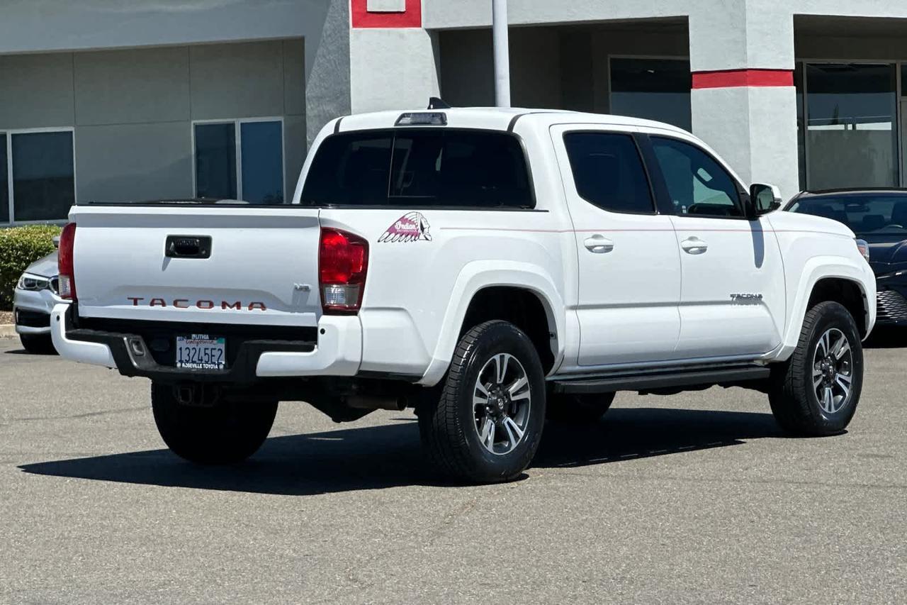 2017 Toyota Tacoma TRD Sport