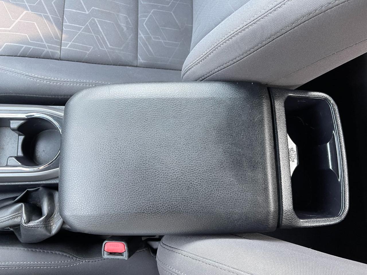 2017 Toyota Tacoma sr5 Hayden ID