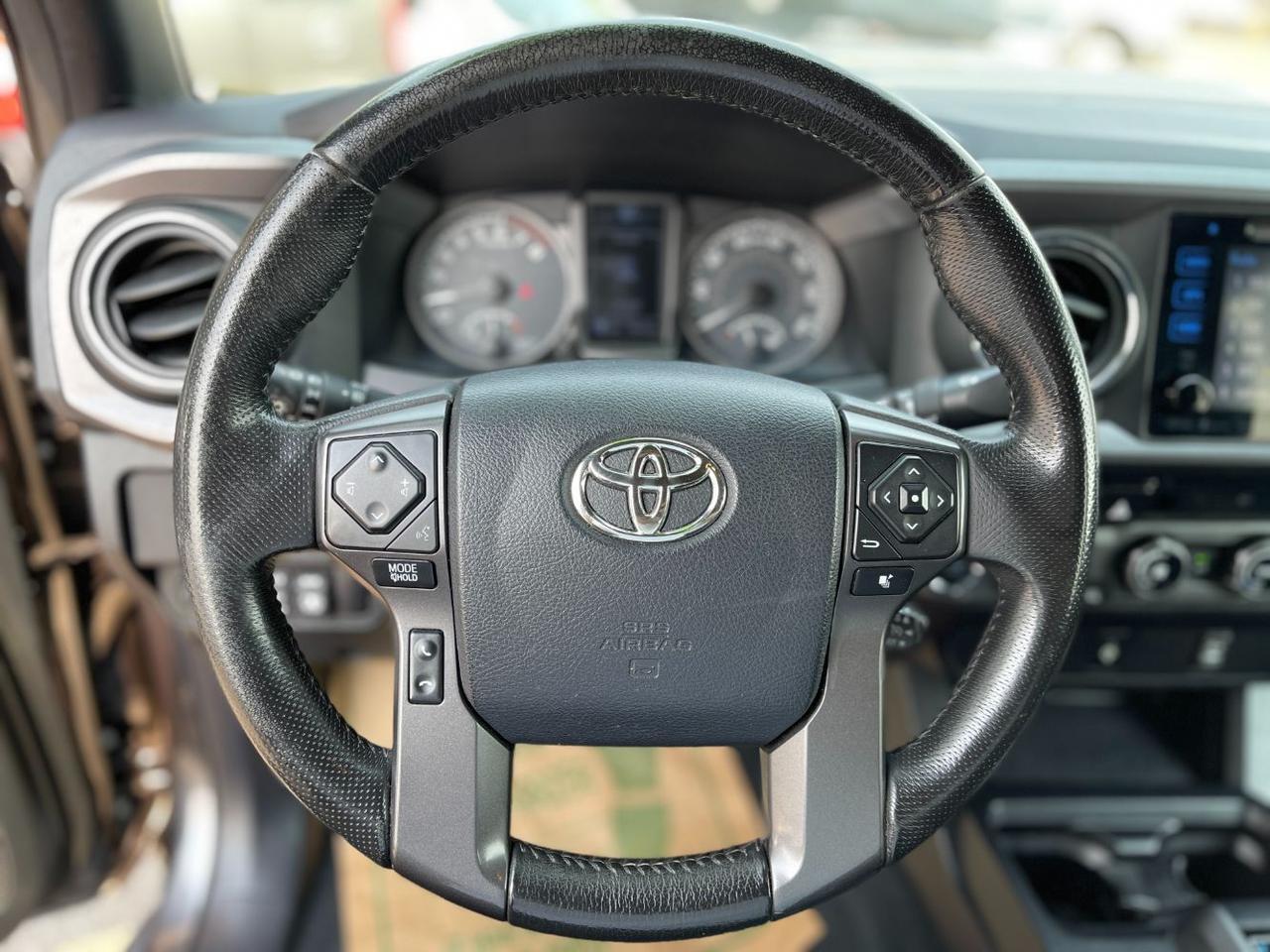 2017 Toyota Tacoma sr5 Hayden ID