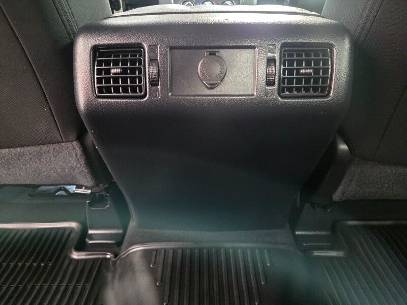 2017 Toyota Tundra 2WD SR5 Crew Max 5.7L V8 FREE WARRANTY Arlington TX