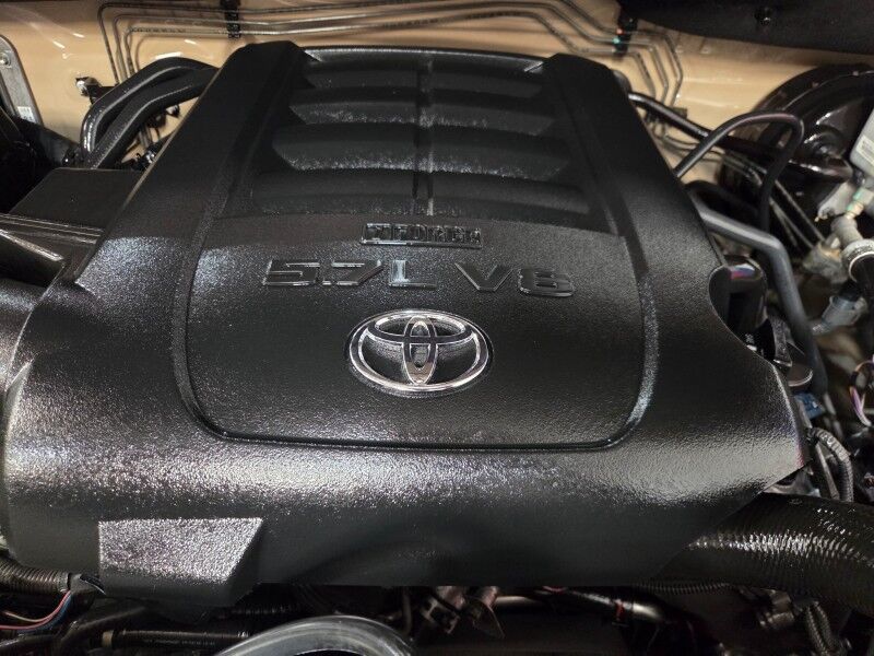 2017 Toyota Tundra 2WD SR5 Crew Max 5.7L V8 FREE WARRANTY Arlington TX
