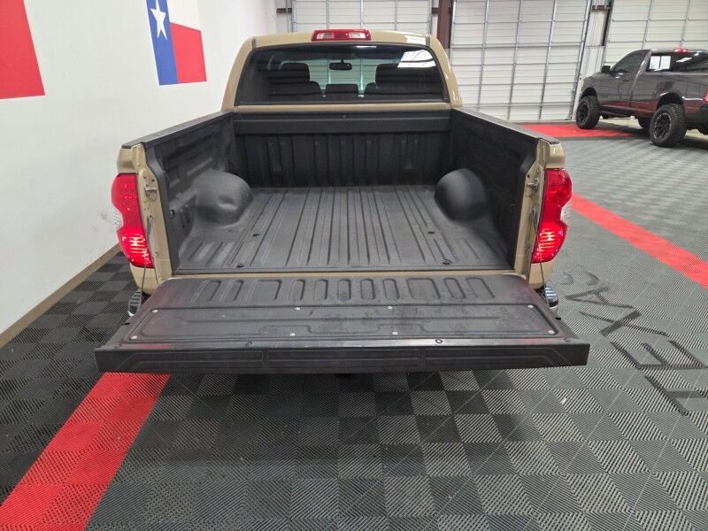 2017 Toyota Tundra 2WD SR5 Crew Max 5.7L V8 FREE WARRANTY Arlington TX